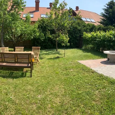 Lellei Pihenohaz Prázdninový dům Balatonlelle